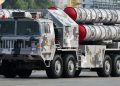 China demonstrates rapid deployment of the HQ-9B air defense system for desert warfare.