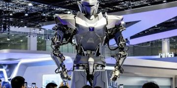 China’s giant robot will be able to lift the weight of a cow.