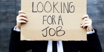 Degree in hand, job nowhere to be found—the sorrowful story of every young person.
