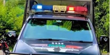 Elite Police vehicle meets with an accident on the Lahore-Sialkot Motorway; constable martyred, 5 personnel injured.