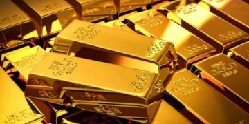 سونا فی تولہ 2 ہزار 800 روپے مہنگا، قیمت 4 لاکھ 40 ہزار 636 روپے ہوگئی