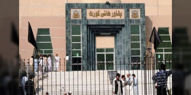 خیبرپختونخوا میں گورنر راج اور ایمرجنسی کا نفاذ پشاور ہائی کورٹ میں چیلنج