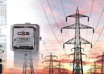 200 سے ایک یونٹ بڑھ جانے پر 6 ماہ تک اضافی چارجز کا معاملہ ختم کرنے پر کام کر رہے ہیں: وزیر توانائی