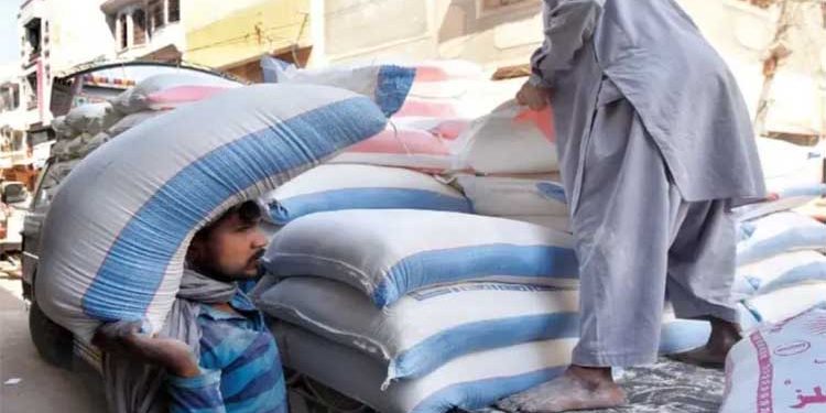 In Punjab, the 20kg flour bag has been discontinued; only 10kg flour bags will be sold in the market.