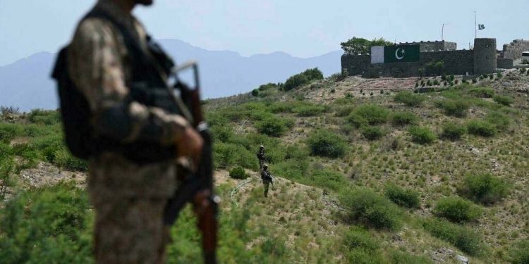 کرم میں پاک افغان سرحد پر دراندازی کی کوشش ناکام، 12 خوارج اور افغان طالبان ہلاک، پاک فوج کا جوان شہید
