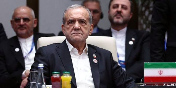 Iran is ready to resolve regional differences and enhance cooperation with Islamic countries, says President Pezeshkian.