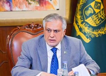 Ishaq Dar leaves for Istanbul to attend a key diplomatic meeting involving 7 countries.