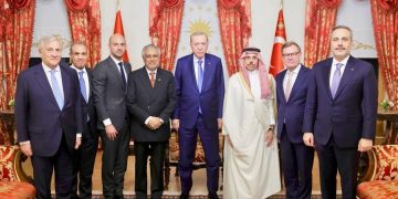 Ishaq Dar meets Turkish President Erdoğan following R-4 and R-4 Plus meetings