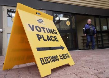 Majority of voters in Alberta vote to remain part of Canada