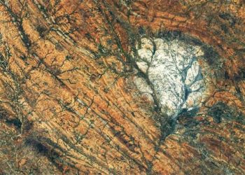 NASA has discovered a moon-like rock on Earth.
