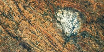 NASA has discovered a moon-like rock on Earth.