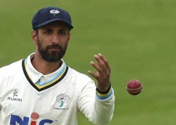 National Test team captain Shan Masood suffers a calf injury.