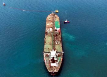 Oil shipments from the Middle East accelerate despite war