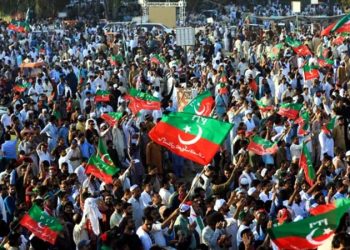 PTI Political Committee approves October 4 long march.