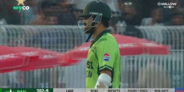 پاکستان کا انگلینڈ کو جیت کے لیے 303 رنز کا ہدف