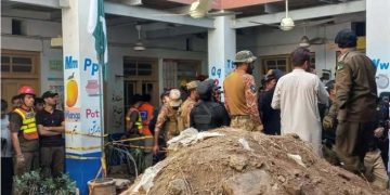 پشاور ،اسکول بلڈنگ سانحہ ،مالک نے بارشوں کو عمارت گرنے کی وجہ قرار دیدیا