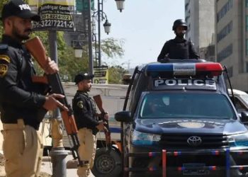 Police encounter in Karachi; 2 alleged robbers killed