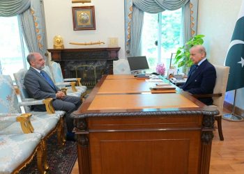 Secretary General of the Makkah Defense Alliance meets the Prime Minister; unwavering commitment to the defense of Saudi Arabia reiterated.