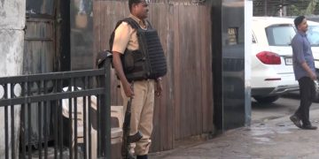 ٹائیگر شروف کی گاڑی پر فائرنگ، سلمان خان کی سکیورٹی سخت