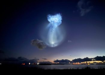 Space jellyfish appears in the sky, people in America are scared