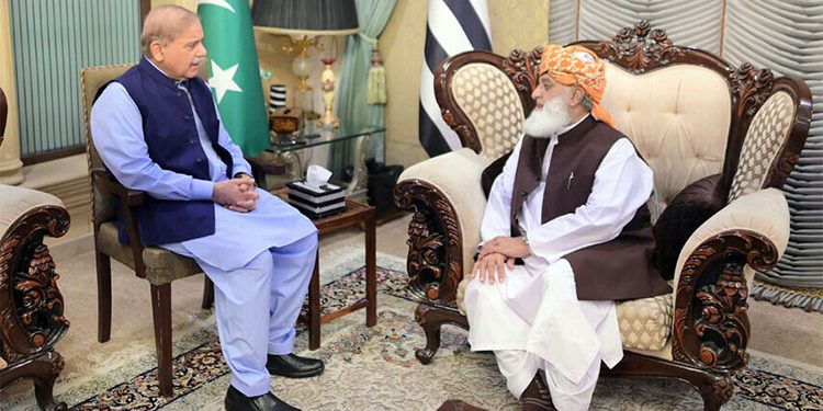 The government is still ready for negotiations and a political solution, says the Prime Minister in a phone message to Fazlur Rehman.