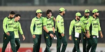 Tri-nation series Pakistan's batting flops; the entire team collapses for 110 runs.