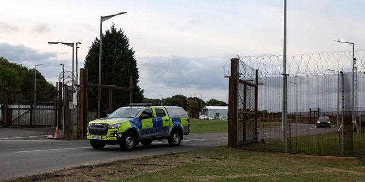 Two people arrested for entering a US airbase in the UK.