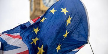UK considers rejoining the European Union